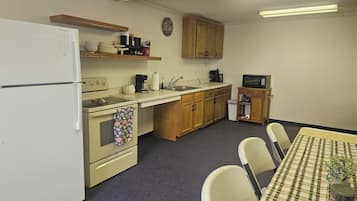 Microwave, stovetop