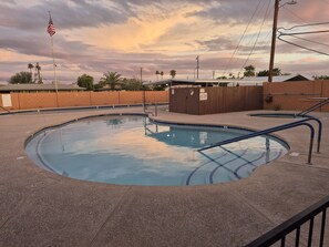 Outdoor pool - Easy Days Getaway - 55+ Community with Country Club Access (Mesa)