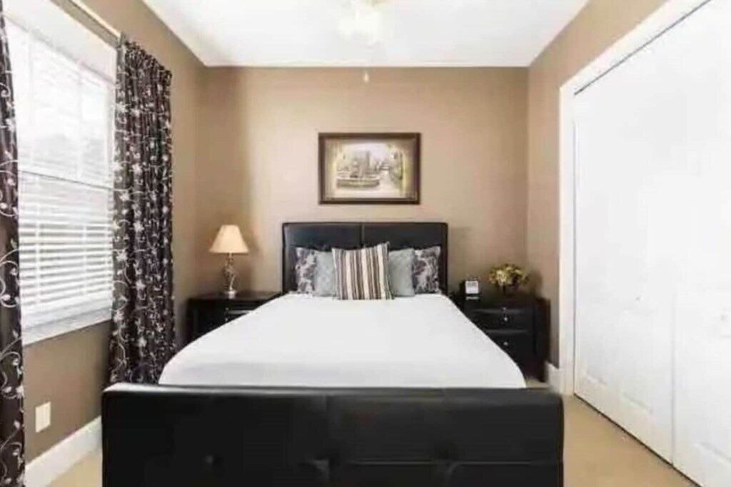 4 bedrooms, WiFi, bed sheets
