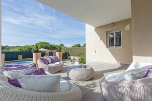 Terrace/patio - Fantastic Villa with swimming pool in Vilanova i la Geltrú (Vilanova i la Geltrú)