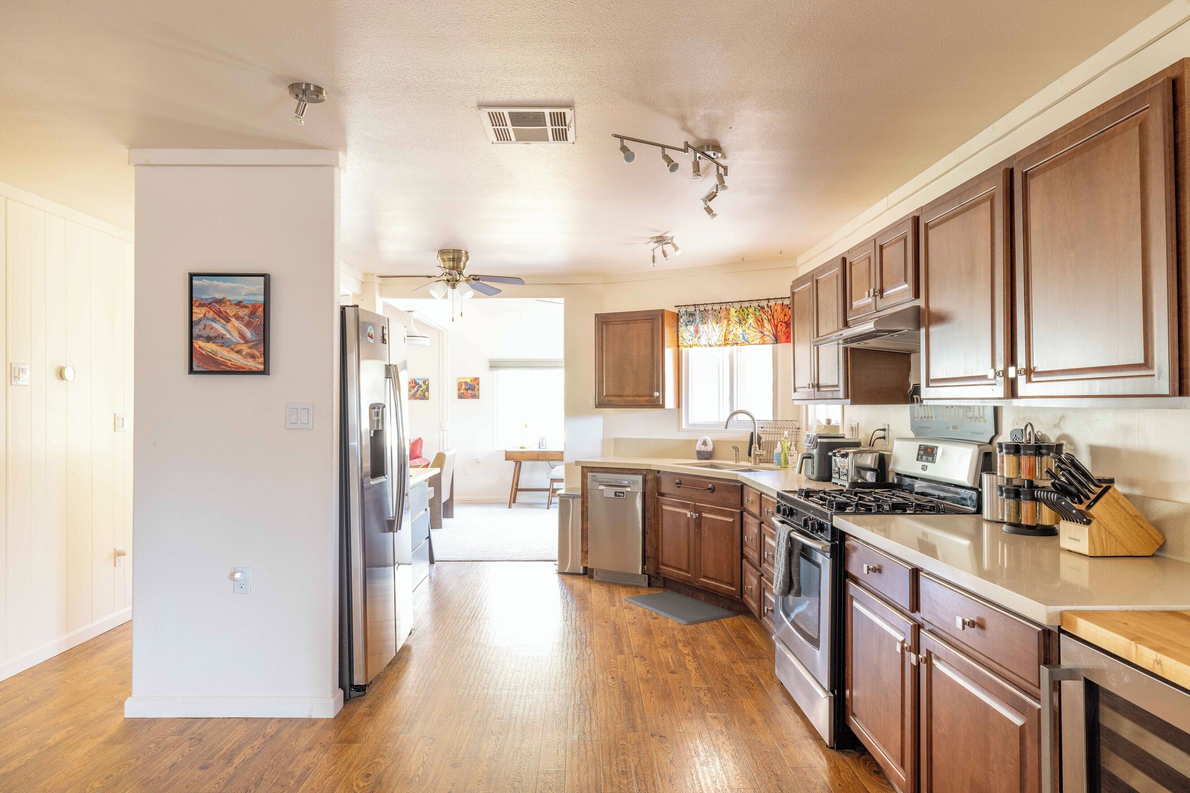 Microwave, oven, stovetop, dishwasher