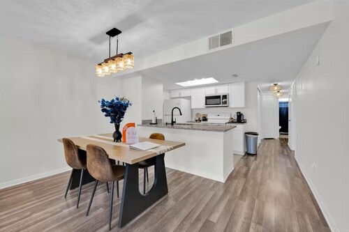 Modern 3-Bedroom Condo w/ Pool Near Disney