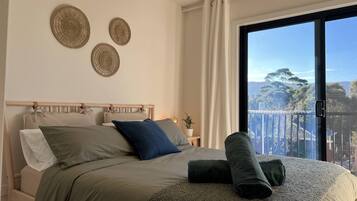 4 bedrooms, free WiFi