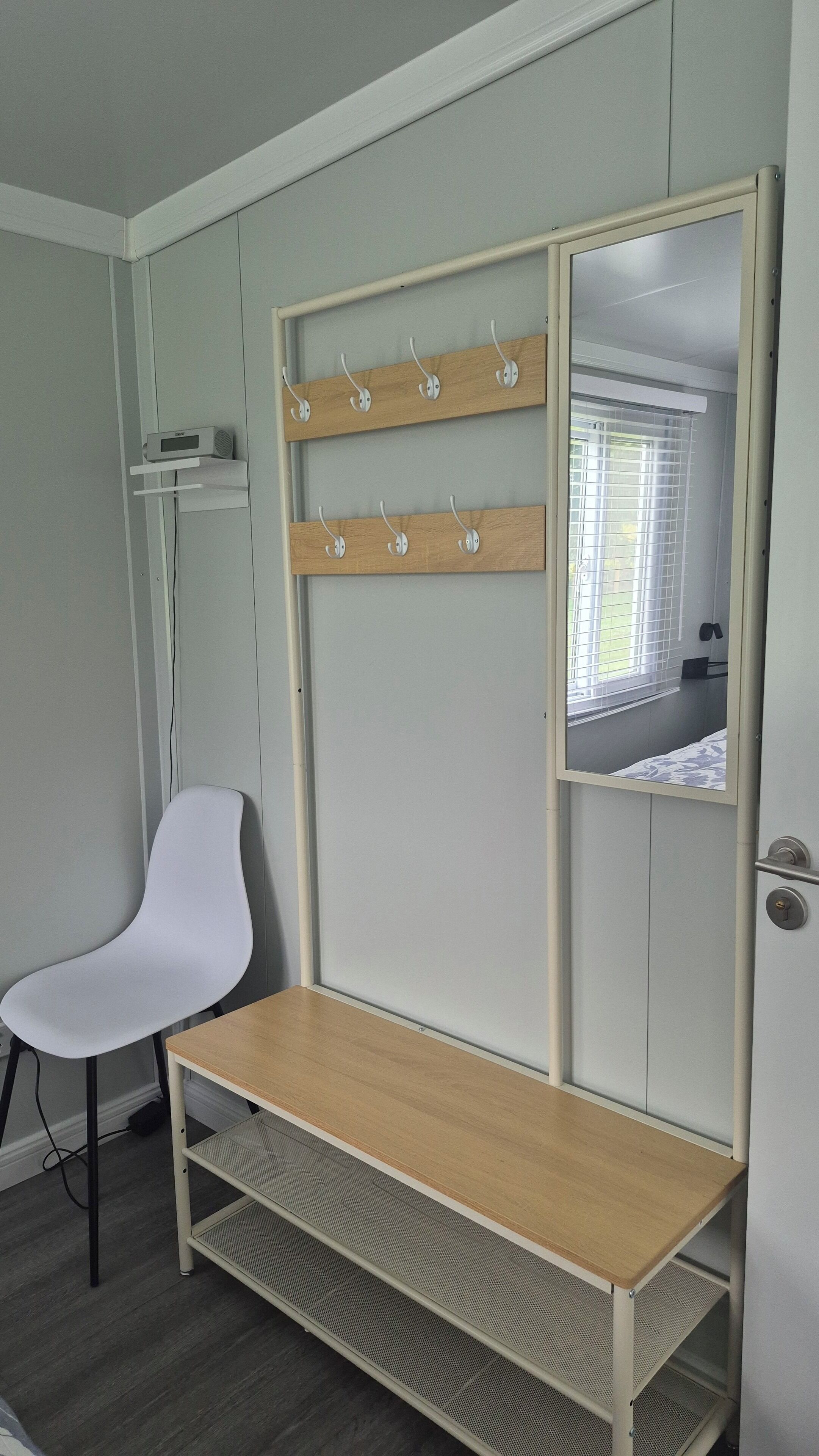 2 bedrooms, bed sheets