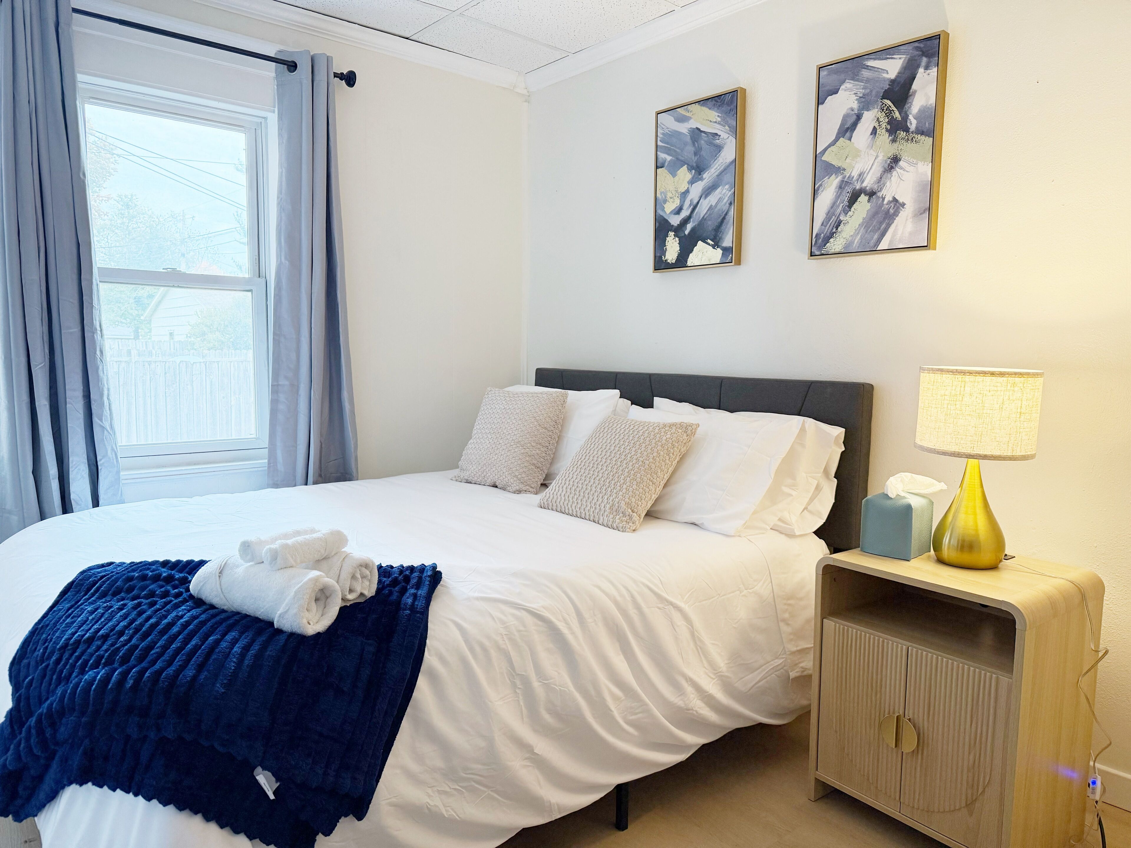 1 chambre, fer et planche à repasser, Wi-Fi gratuit, draps fournis