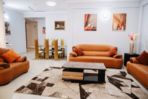 Smart TV - 3BR & Near Stone Town & Airport Pickup & Breakfast (Zanzibar)