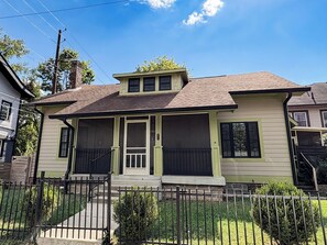 Exterior - Five Bedroom Rehabbed Historic Charm in vibrant Indianapolis (Indianapolis)