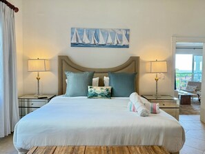 2 bedrooms, iron/ironing board, WiFi, bed sheets - NEW ! Elegant and modern 2-Bedroom, with marina and garden view in Porto Cupecoy (Sint Maarten)