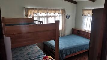 8 chambres, accĂšs Internet