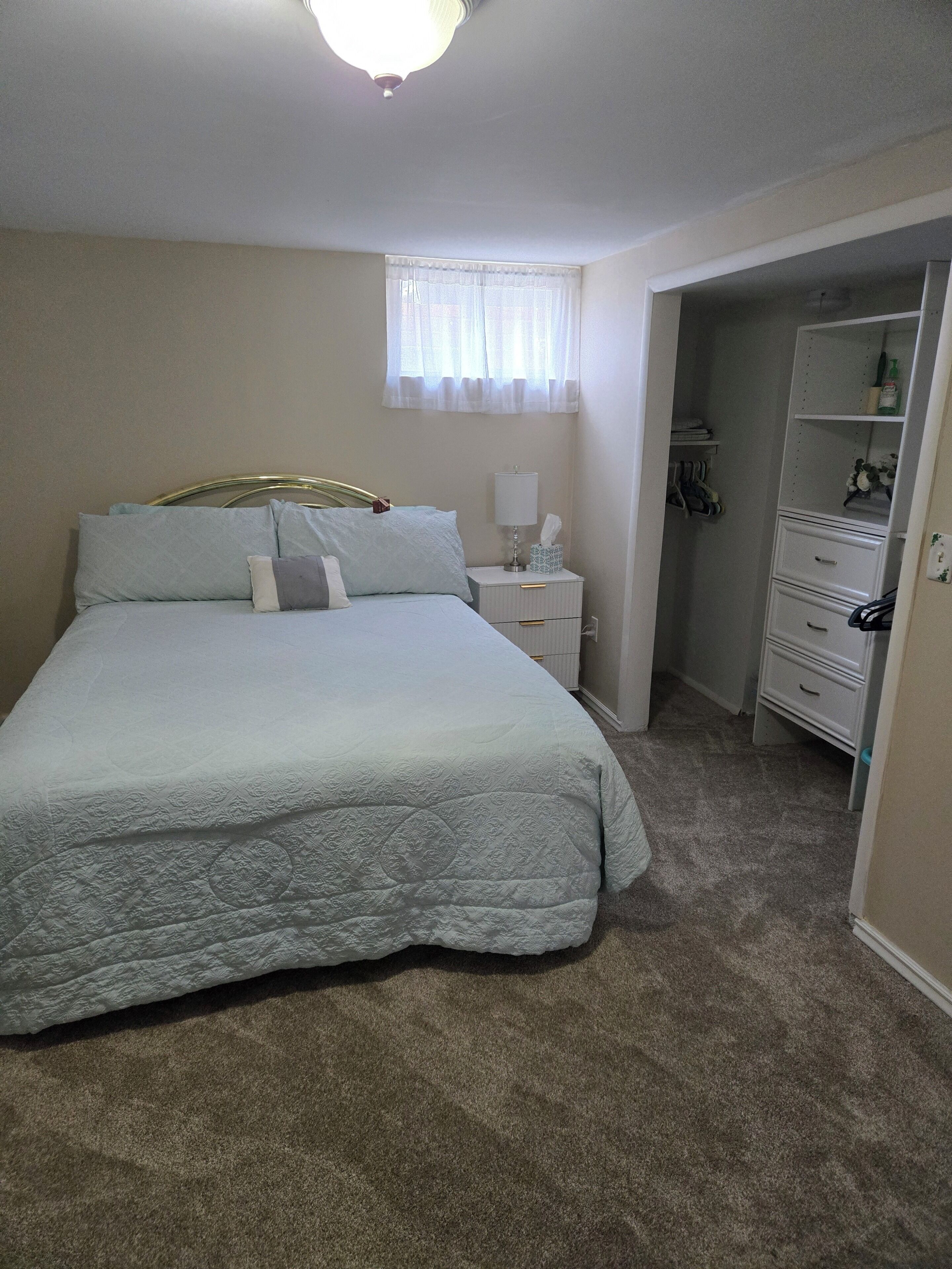 2 bedrooms, desk, iron/ironing board, free WiFi