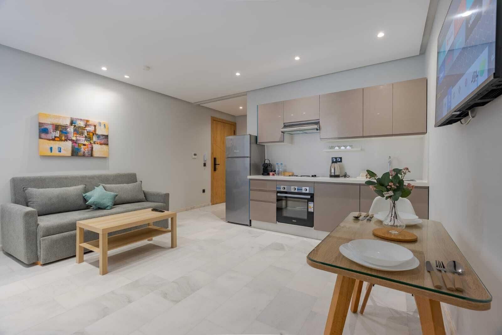 Télévision LED de 42 pouces avec chaînes par satellite