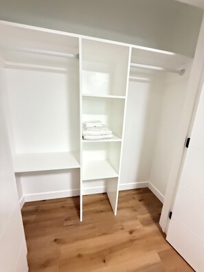 Interior - West Edmonton Mall home nest (Edmonton)