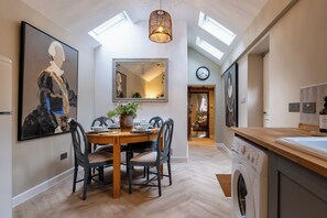 Private kitchen - Gorgeous Home near Stratford upon Avon (Stratford-upon-Avon)