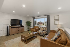 TV, fireplace - Summit Haven Retreat | Hot Tub | 20 mi to Airport (Sandy)