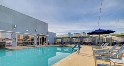 The Lapis Suite at The Platinum Hotel