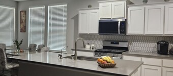 Spacious 4-bedroom house in beautiful Midland with AC