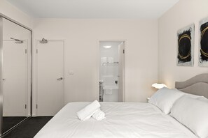 Apartment - Comfy Urban Escape With Outdoor Space (Newcastle)