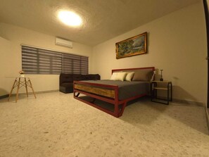 6 chambres, fer et planche à repasser, Wi-Fi, draps fournis