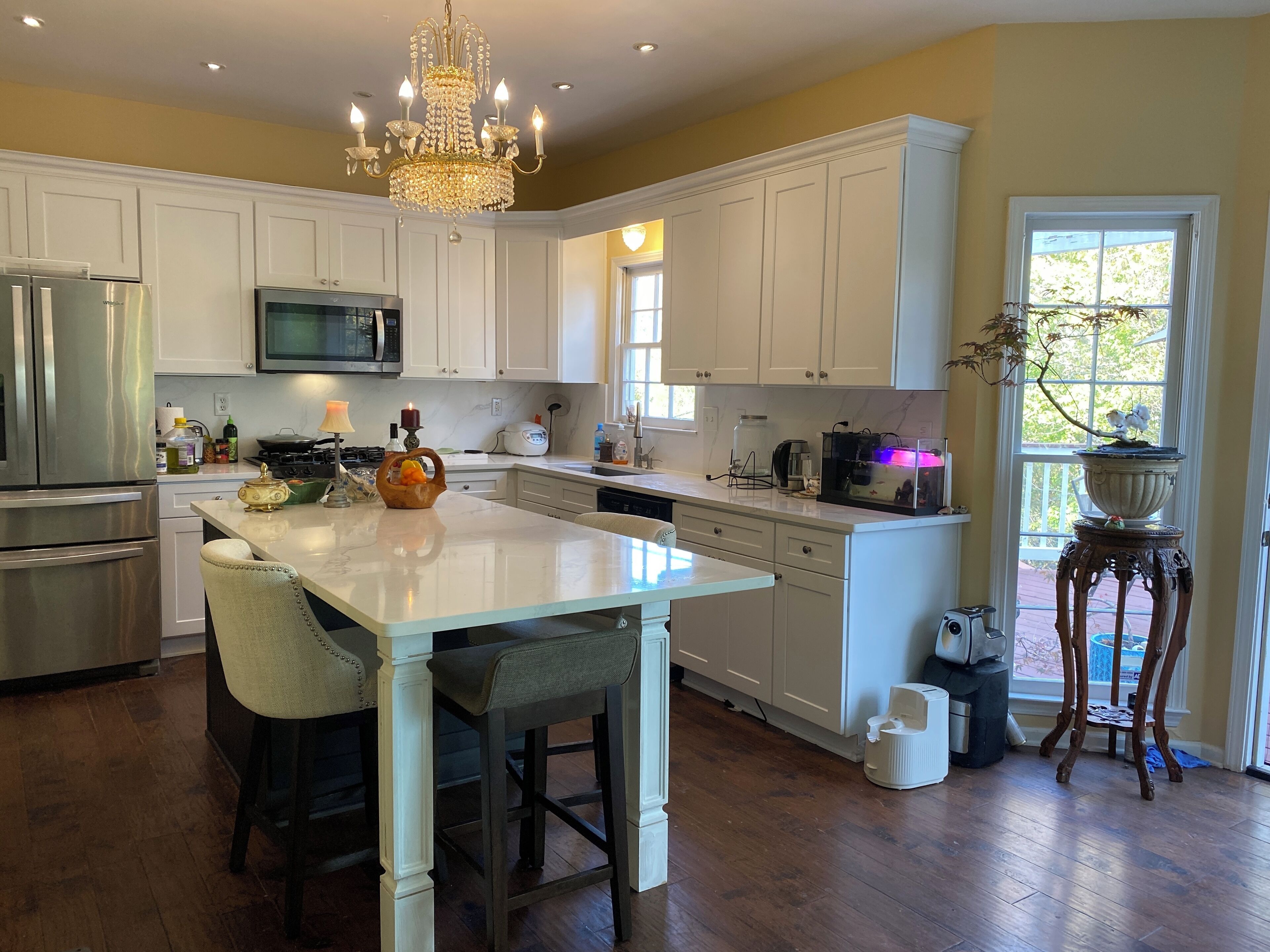 Micro-ondes, four, plaque de cuisson, lave-vaisselle