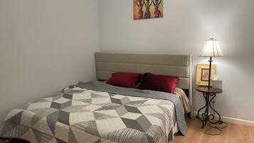 1 bedroom, free WiFi, bed sheets