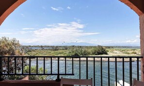 Property grounds - Holiday Home With Views of Marine Lake (Le Barcares)