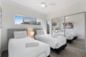 Apartment - Family-friendly House With Courtyard Retreat (Brisbane)