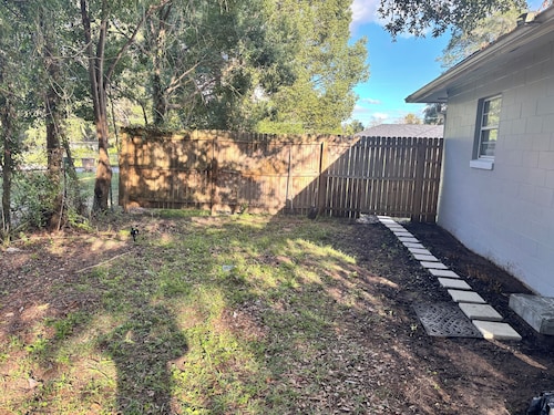 Cozy 1-bedroom apartment in fantastic Ocala with AC