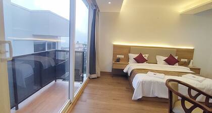 Spring Valley Enclave