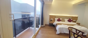 Spring Valley Enclave