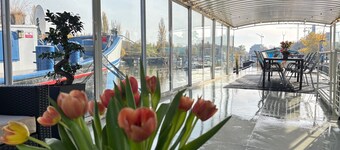 Entire bungalow for family or friends up to 15 people, terrace, unique!