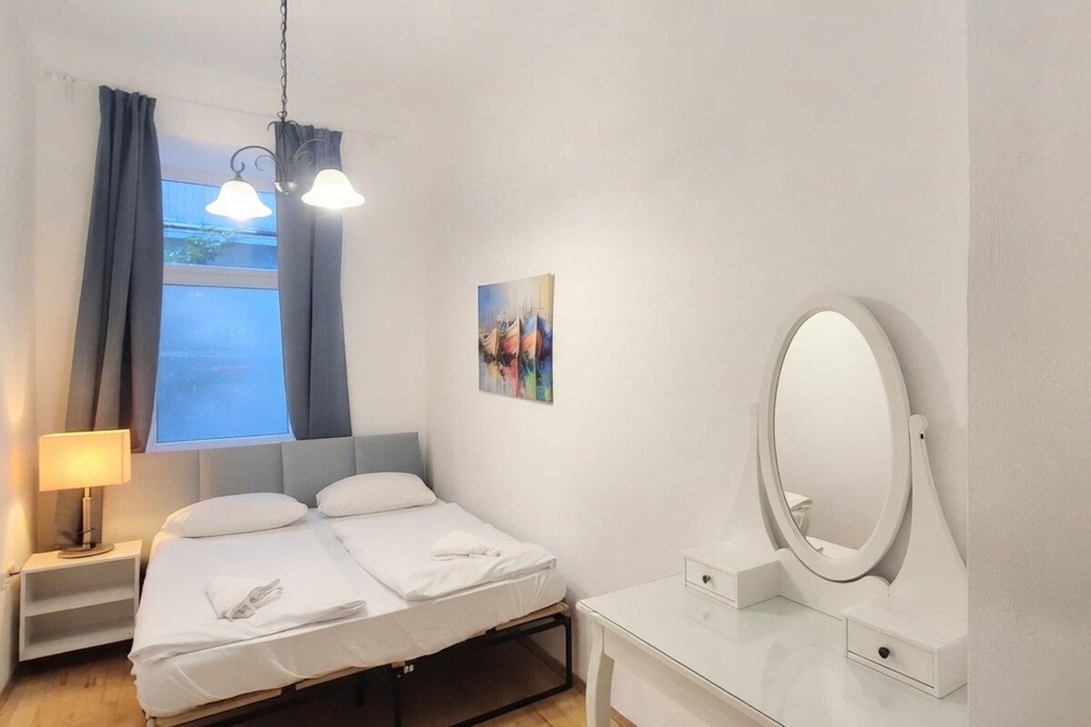 Basic Apartment