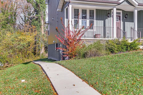 Suburban Comfort in Bowie! Apartment w/ Patio