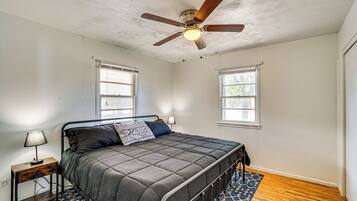 3 Schlafzimmer, Bügeleisen/Bügelbrett, Internetzugang, Bettwäsche