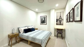2 dormitorios, tabla de planchar con plancha, wifi y ropa de cama