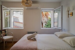 3 chambres, accès Internet, draps fournis