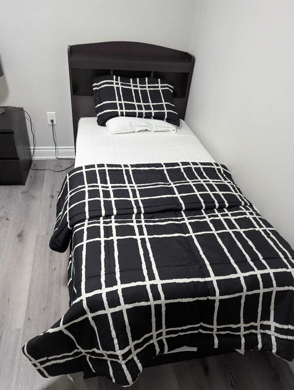 2 間睡房、熨斗/熨衫板、Wi-Fi、床單