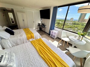 1 bedroom, iron/ironing board, free WiFi, bed sheets - Cozy Ocean-view studio in the heart of Waikiki (Honolulu)
