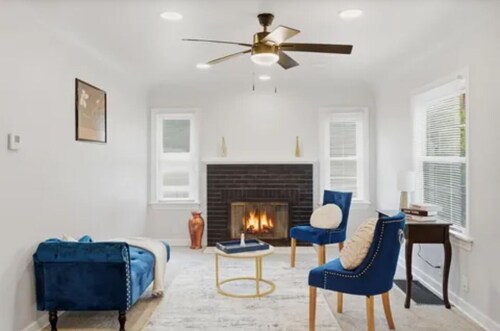 Modern 3BR w/Deck · Minutes from I-65. Fenced Yard