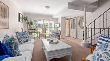 Căn hộ | Phòng khách