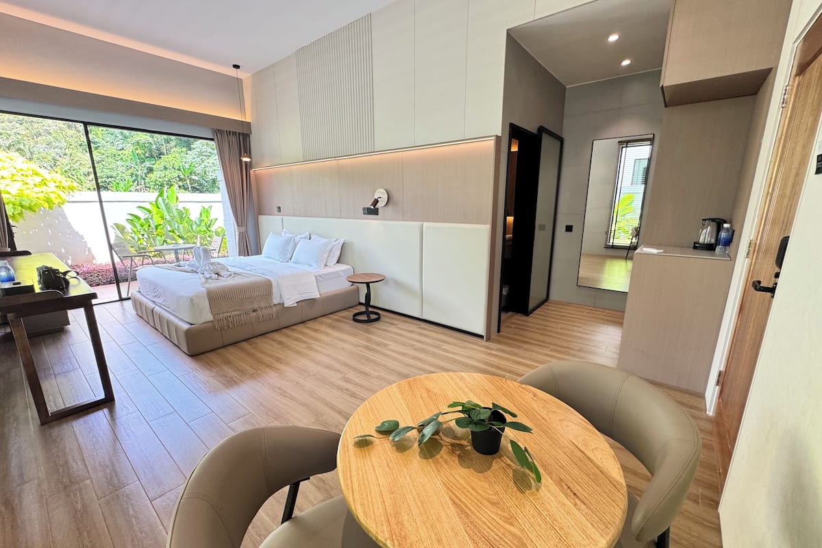 Deluxe-Chalet, 1 King-Bett, Terrasse, Gartenblick