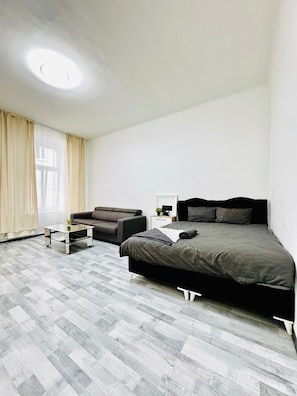 基本開放式客房 | 熨斗/熨衫板