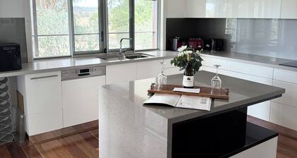 Loders Hill - A Peaceful Farm stay retreat in the Heart of Wine Country Vineyard