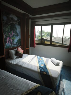 9 bedrooms, internet