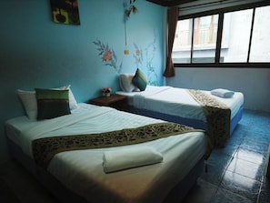 9 bedrooms, internet