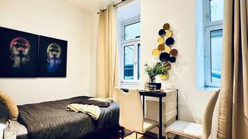 Basic-Studio | Bügeleisen/Bügelbrett