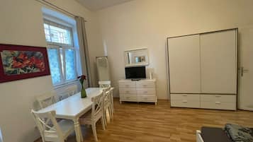 Basic-Studio | Ausblick vom Zimmer