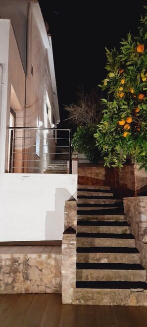 تفاصيل الفندق من الخارج