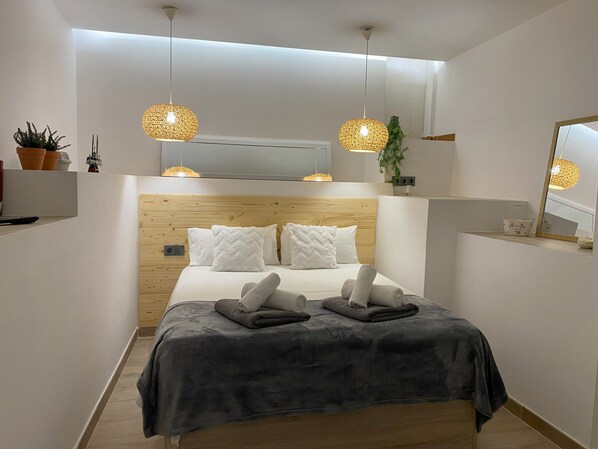 7 soverom, strykejern/-brett, reiseseng for barn og wi-fi (inkludert)