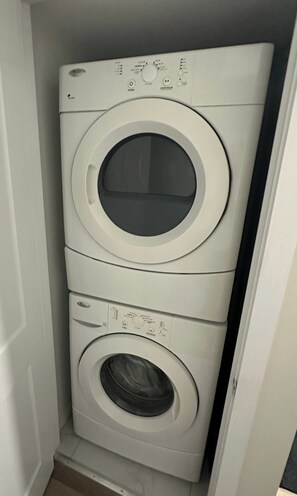 Interior - Cozy 2 bedroom Basement Suite (Vaughan)