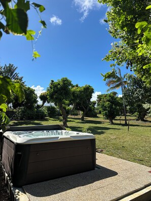 Outdoor spabad